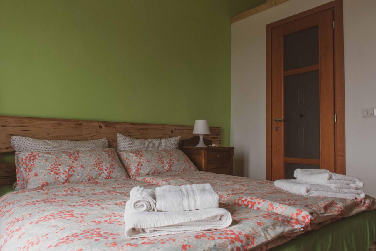 Bed And Breakfast Humus Sapiens Castiglione Chiavarese ภายนอก รูปภาพ