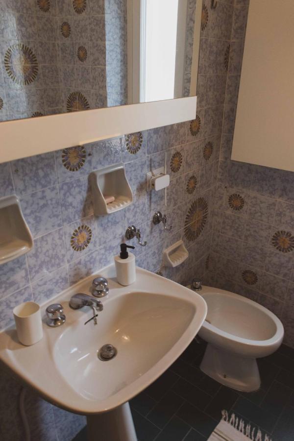 Bed And Breakfast Humus Sapiens Castiglione Chiavarese ภายนอก รูปภาพ