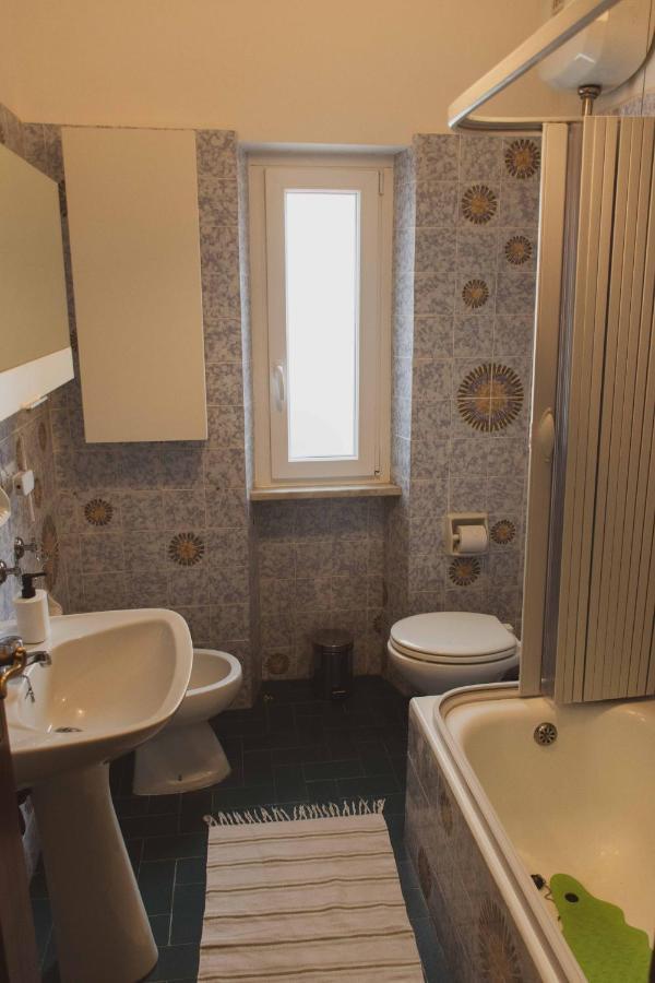 Bed And Breakfast Humus Sapiens Castiglione Chiavarese ภายนอก รูปภาพ