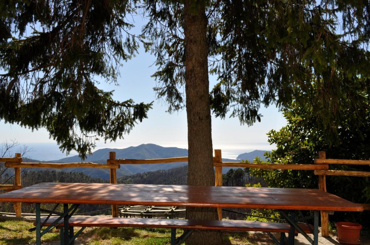 Bed And Breakfast Humus Sapiens Castiglione Chiavarese ภายนอก รูปภาพ